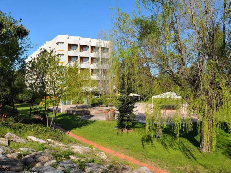 As Bellaterra Otel Cerdanyola del Valles Dış mekan fotoğraf